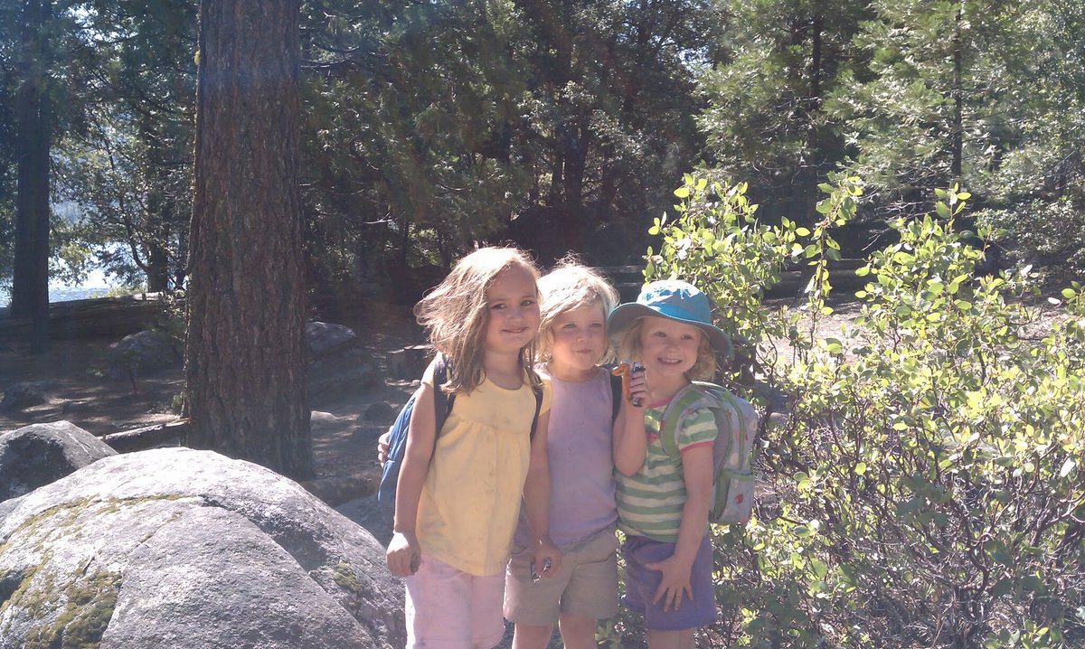 ecsaibel's tweet photo. @jkloczko IMPOSSIBLE to not feel joyful when we head outside to play & learn! #cuerockstar #openairPD https://t.co/mGI6tPPTe4