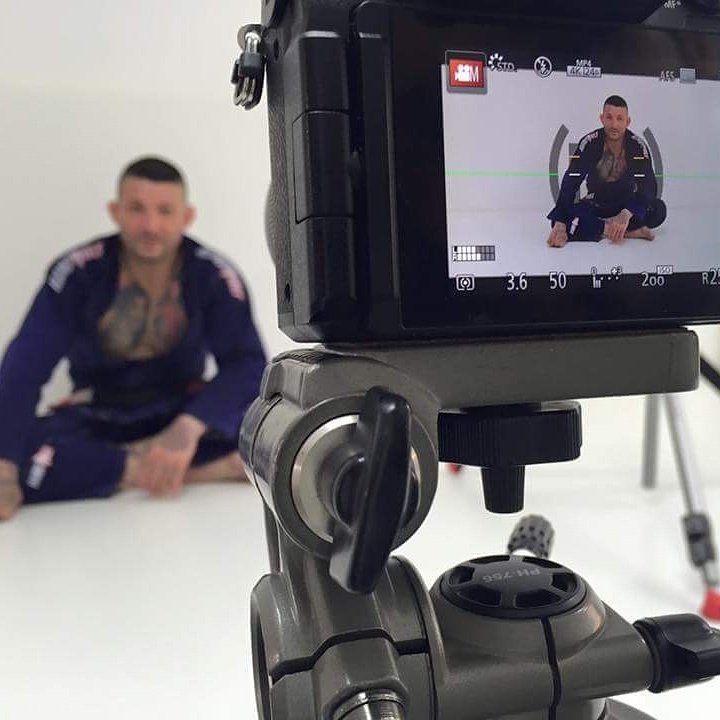 HardWolfWear's tweet photo. Tito Beltran grabando para el canal Jiu Jitsu Online TV, tiene muy buena pinta este canal!!
#bjj #bjjlifestyle https://t.co/5T28VxVrCi