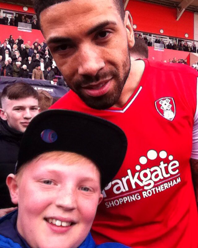 My lad and Leon Best. Cheers boys. UTM <a href="/OfficialRUFC/">Rotherham Miller</a>