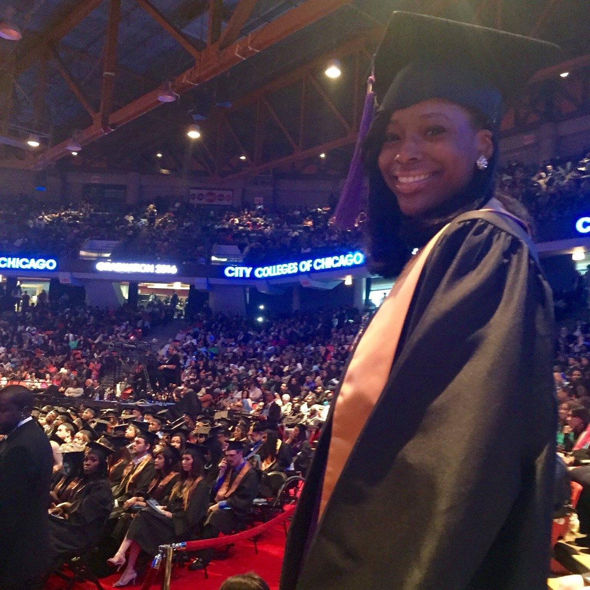 ItsJustYeCole's tweet photo. 2 1/2 years down... 😌🎓🎉 https://t.co/EYIK0JVdSQ