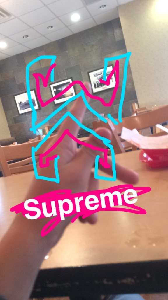 xfuckelias tweet picture