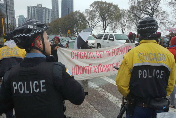 RECAP: <a href="/AssataDaughters/">Assata's Daughters</a> disrupt Draft Town, Shut down LSD via <a href="/DNAinfoCHI/">DNAinfoCHI</a>: dnainfo.com/chicago/201604… #DontPayDante