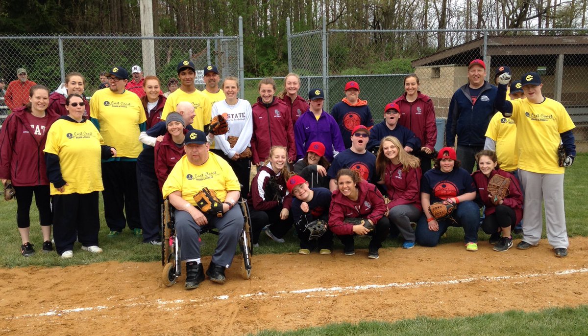 MikeHarper922's tweet photo. Senior Challenger Little League showing @SC_SOFTBALL16 how to play ball! Best hour of our day! #gochallenger! https://t.co/NK3WDAmhRn