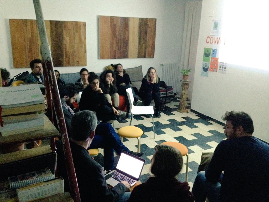CasaNetural's tweet photo. #welovecasanetural :-) con @claudiognessi racconta #ilovetorpigna #corete #sharingschool #matera https://t.co/0ukXMt766g