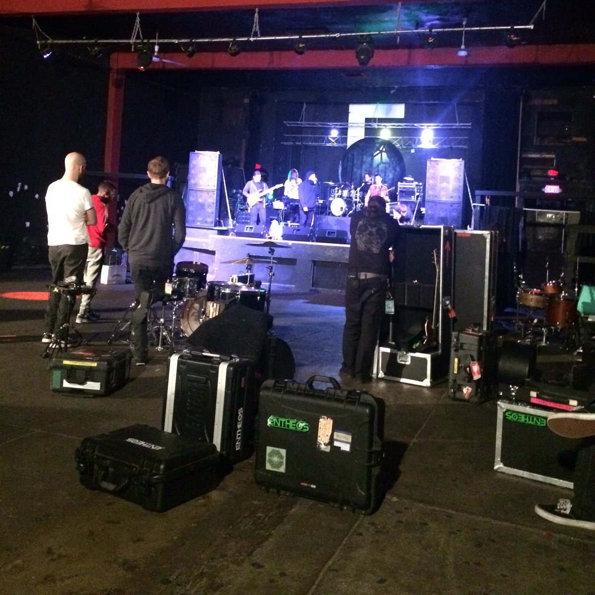 Mapmakerband's tweet photo. Tonight at the Emerson @tcband opens the sky https://t.co/QwDPhnhsFQ