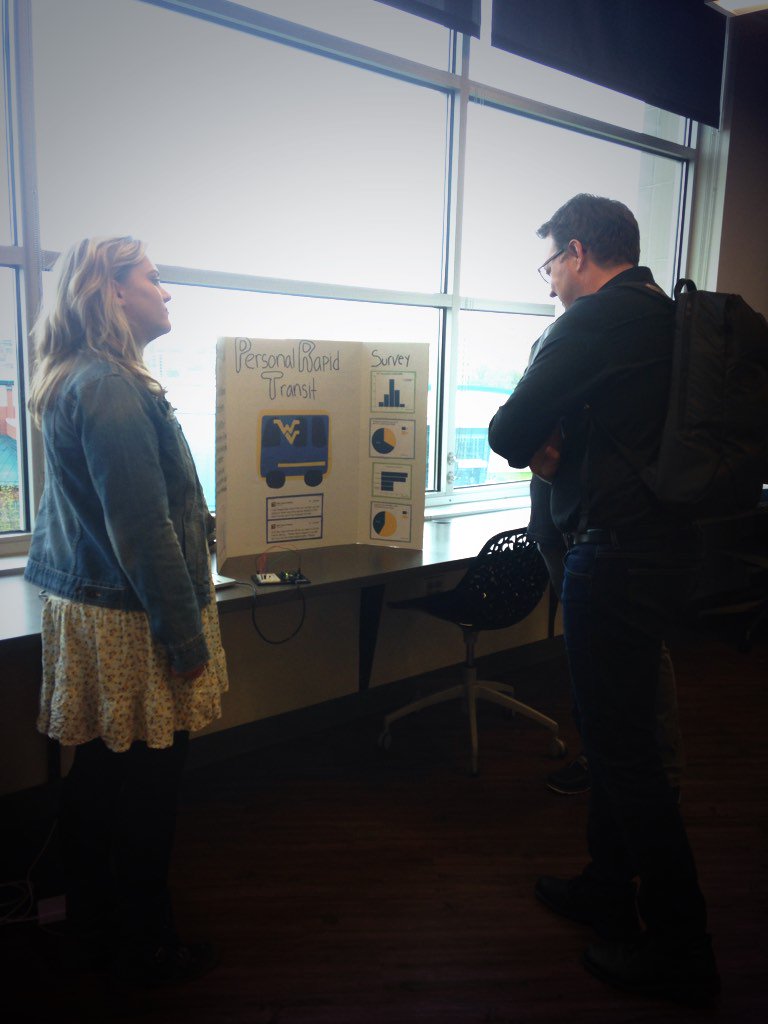 West_VirJillian's tweet image. @jkeefe checks out the #makerfaire at the #wvustreamlab day!! Thanks for the interest 😊