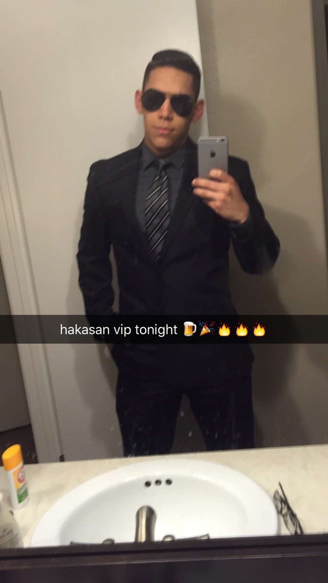 jp_Bernal93's tweet photo. #lasvegas loving it n #killinit https://t.co/UmnjIJMO1S