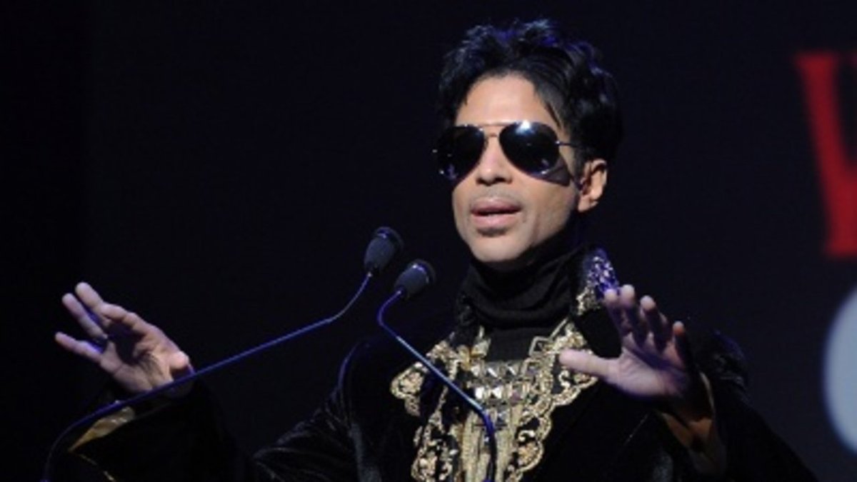 Four 911 medical calls made from Prince's home since 2013 bit.ly/1Uo3Al1?utm_me… https://t.co/pV12rSSDzy