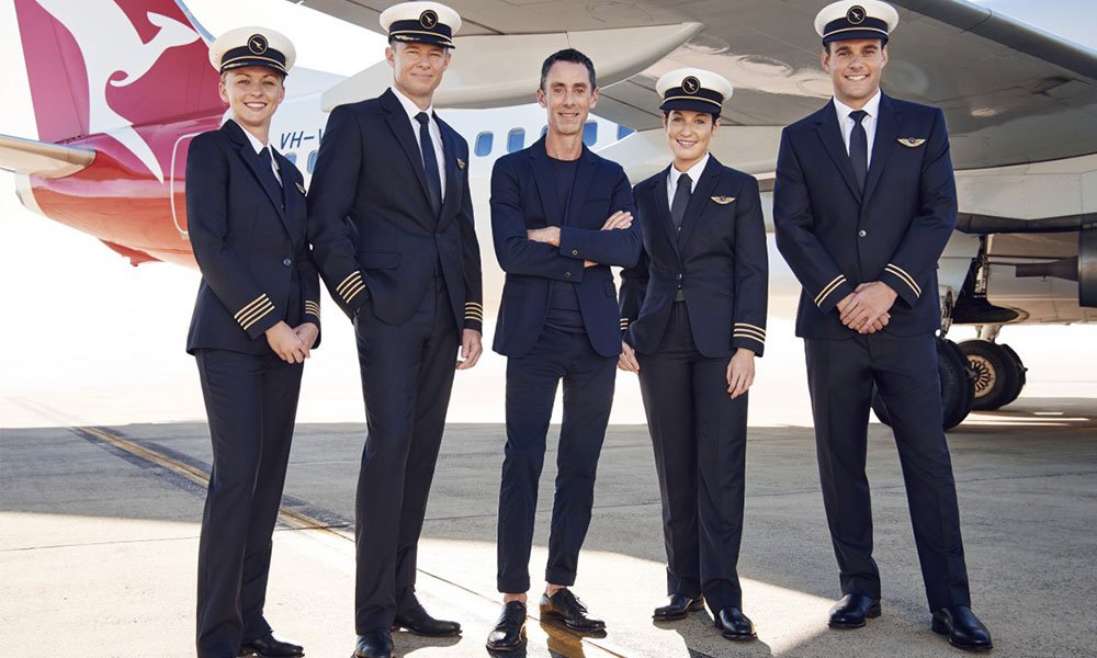eeairline's tweet photo. #Qantas Pilots get New Uniforms
https://t.co/uMDqWV34mm https://t.co/F1TIKOVlgd