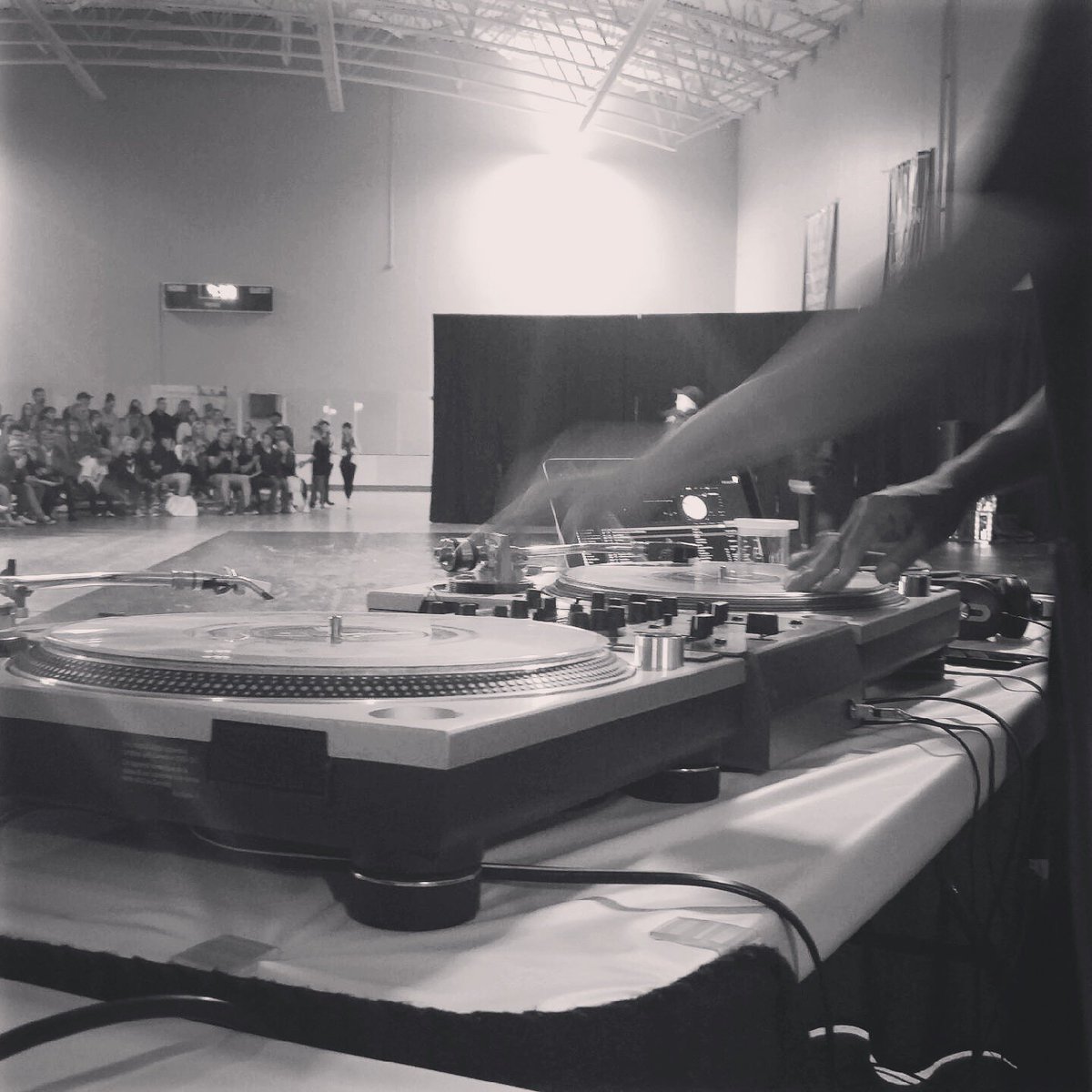 NextLevelHipHop's tweet photo. DJ Twist @NextLevelHipHop today. All day. #djtwist #hiphop #DJ https://t.co/xKW4M1VMqY