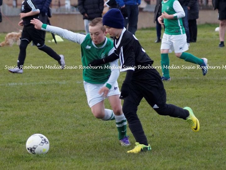 edina_hibs's tweet photo. More action shots of Edina Hibs 06's from Thursday night, thanks to Susie Raeburn Media..... https://t.co/eH3UgqT12Q https://t.co/lXXV7bFu9S