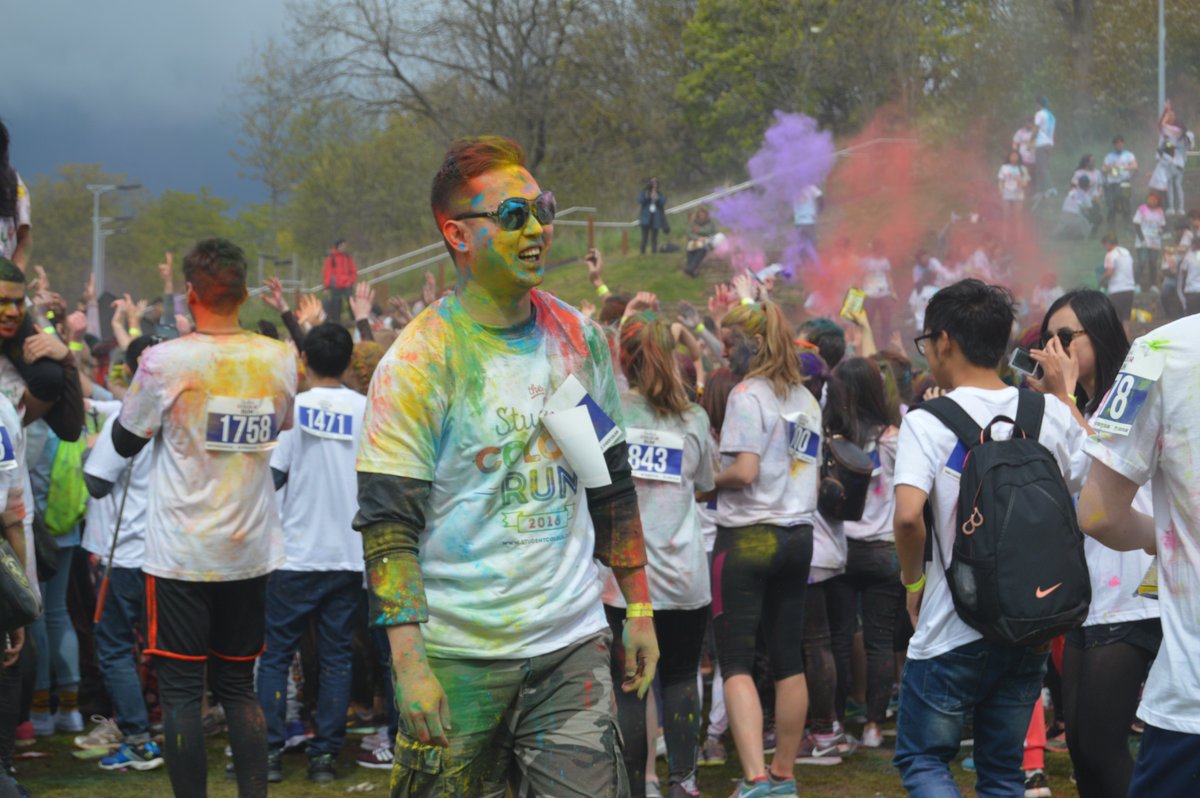 HallamHeard's tweet photo. Photos from today's Student Colour Run! #SheffieldColourRun #sheffieldissuper https://t.co/yiksxwHARm