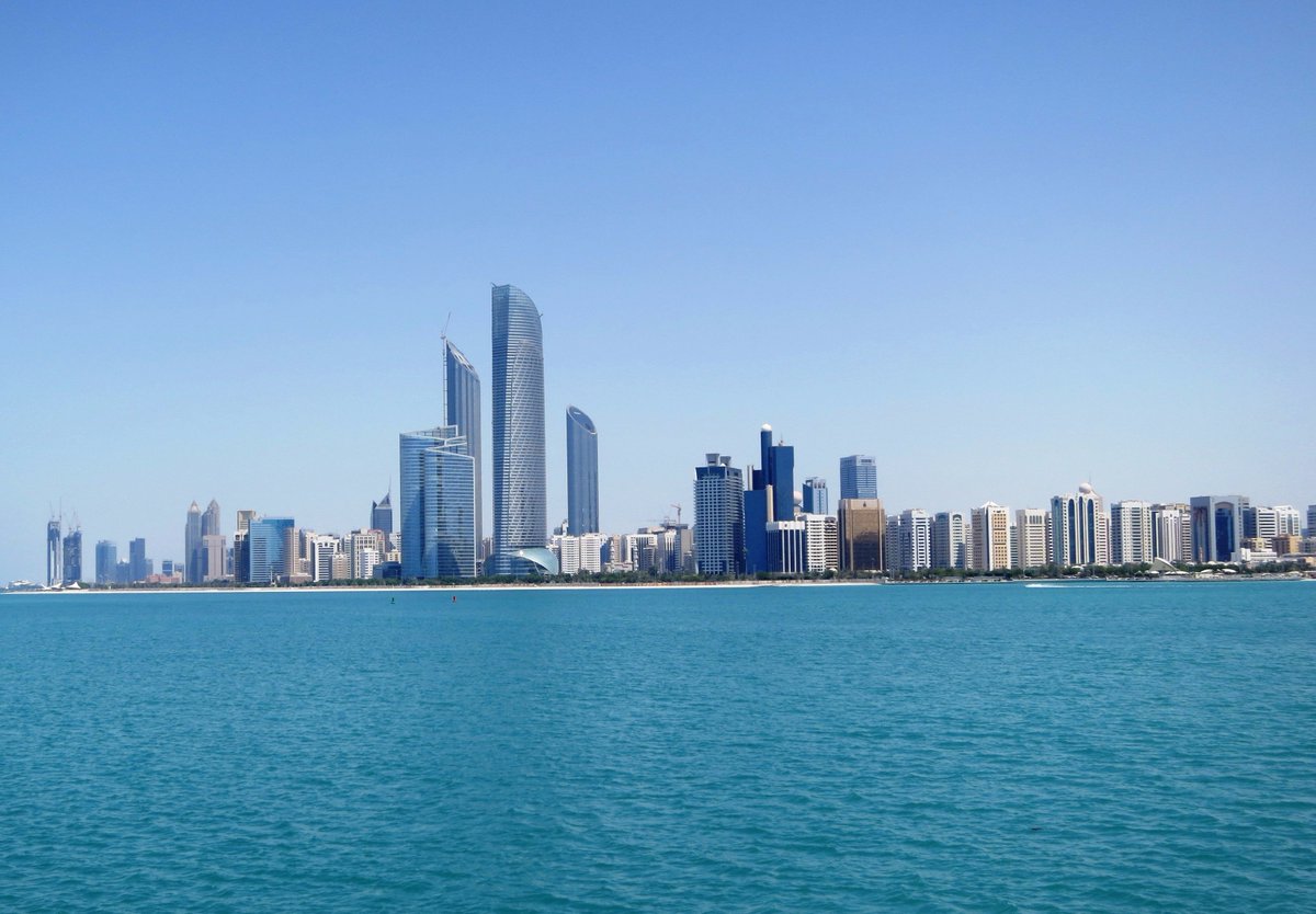 Abu Dhabi fund says 1MDB in default over $1.1bn payment failure @armindom #abudhabi #fintech efinancialnews.com/story/2016-04-…