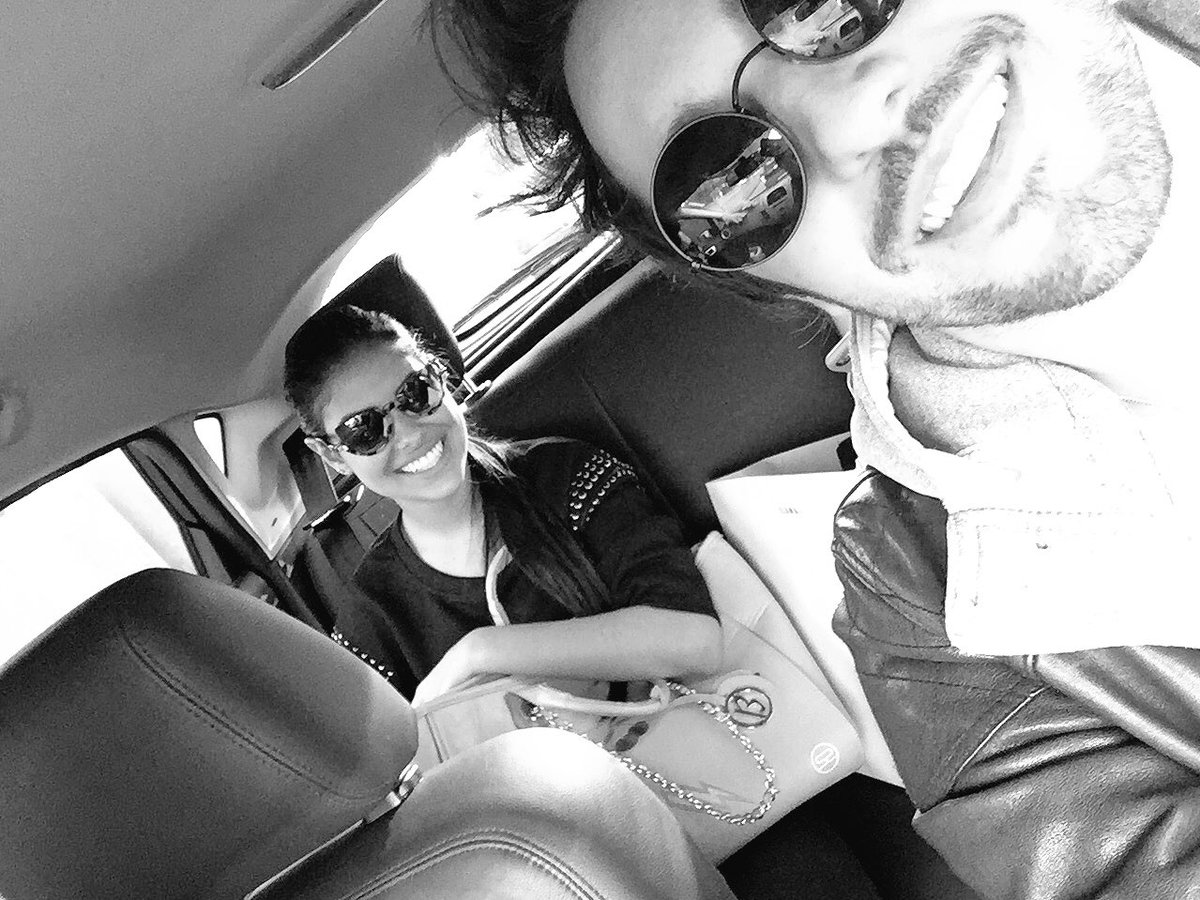 joaofenerich's tweet photo. PÁHHHH!! 😜 minha selfie com a @MunikBarbosa q vcs pediram!!! https://t.co/qd8uPfb51W