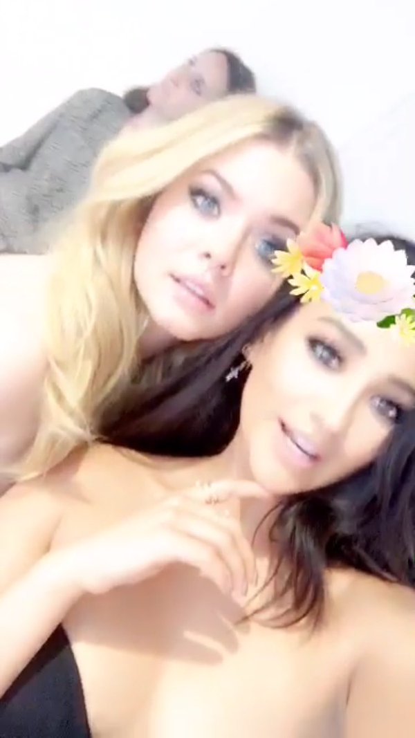 Emison_Alison's tweet photo. RT if you agree @imarleneking #Emison #Sashay https://t.co/hq2gZTj5BX