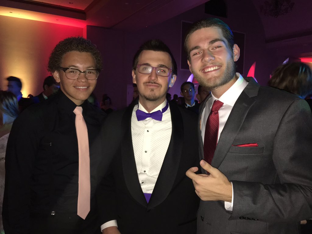 STEMedAZ's tweet photo. Advanced and Handsome! #stem https://t.co/IFaLwg19nR