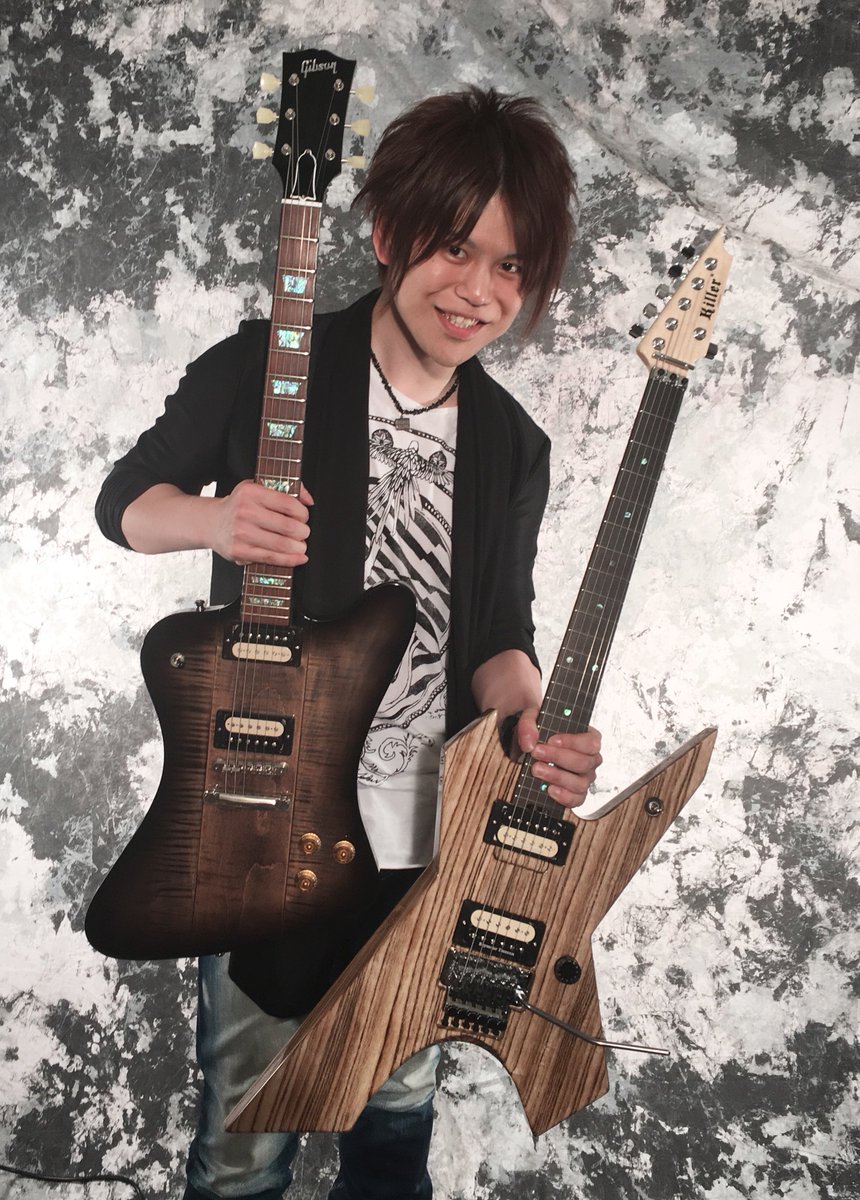 Kazuya Yamaguchi Pa Twitter 今月の表紙は高崎晃さんx松本孝弘さん 恐れ多くも日本を代表するギタリストお二人のギターをdvdにて弾き比べさせていただいております 是非チェックしてみてください 予告動画 T Co Iwnnymtt1c