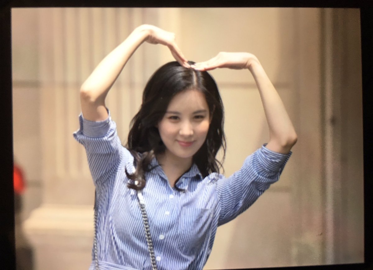 [OTHER][08-12-2015]SeoHyun tham dự vở nhạc kịch mới mang tên "Mamma Mia!" - Page 18 ChV4DRuUYAIR8AI