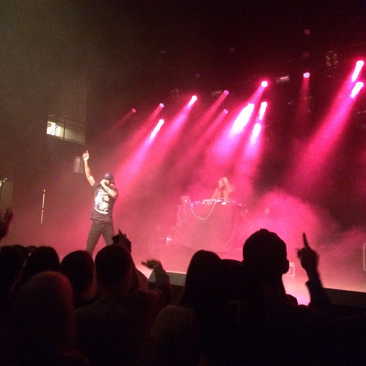 revelryfest's tweet photo. .@iLoveMakonnen5D IS ON https://t.co/MhpG8XkDgt