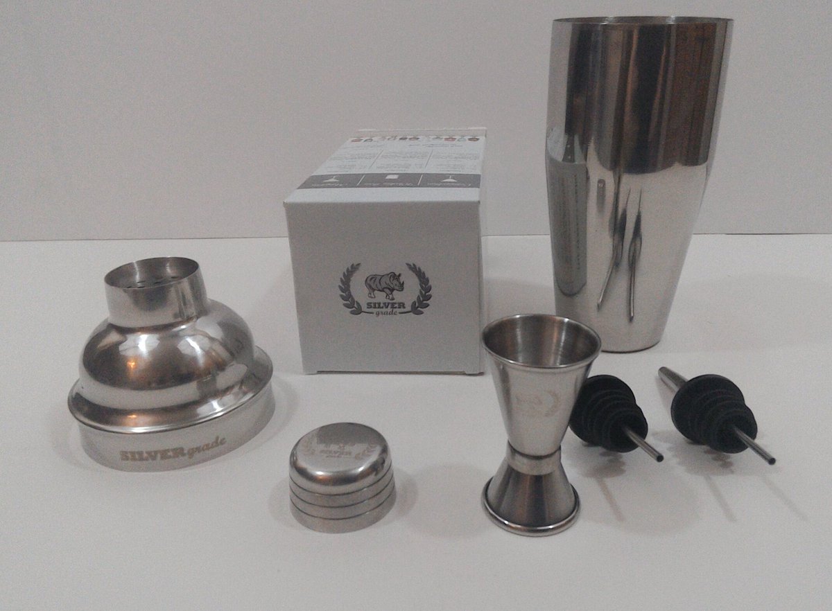 ReviewsFreebies's tweet photo. From now on it’s definitely “shaken” not “stirred” for me!  #SilverGrade Cocktail Shaker Set
https://t.co/TpBEqSdm7T https://t.co/wnKCuiVFmK