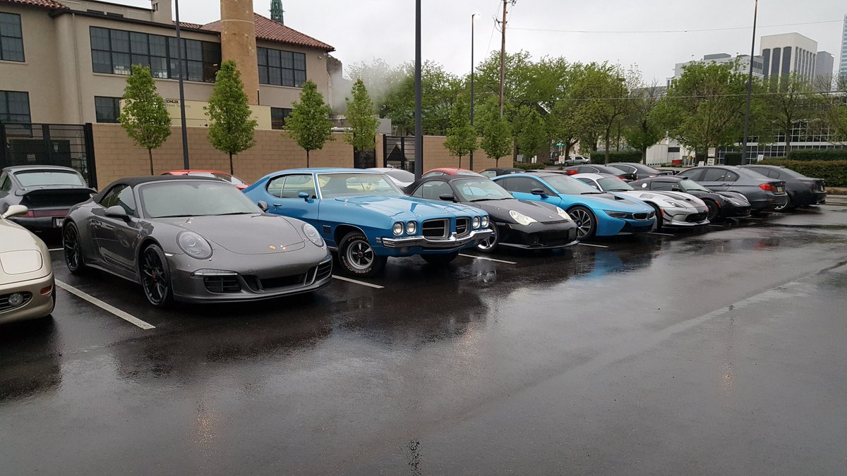 DenialCEO's tweet photo. Here at the #CCCSOP with the lemans. Old and new toys. https://t.co/SSv8m70m4k