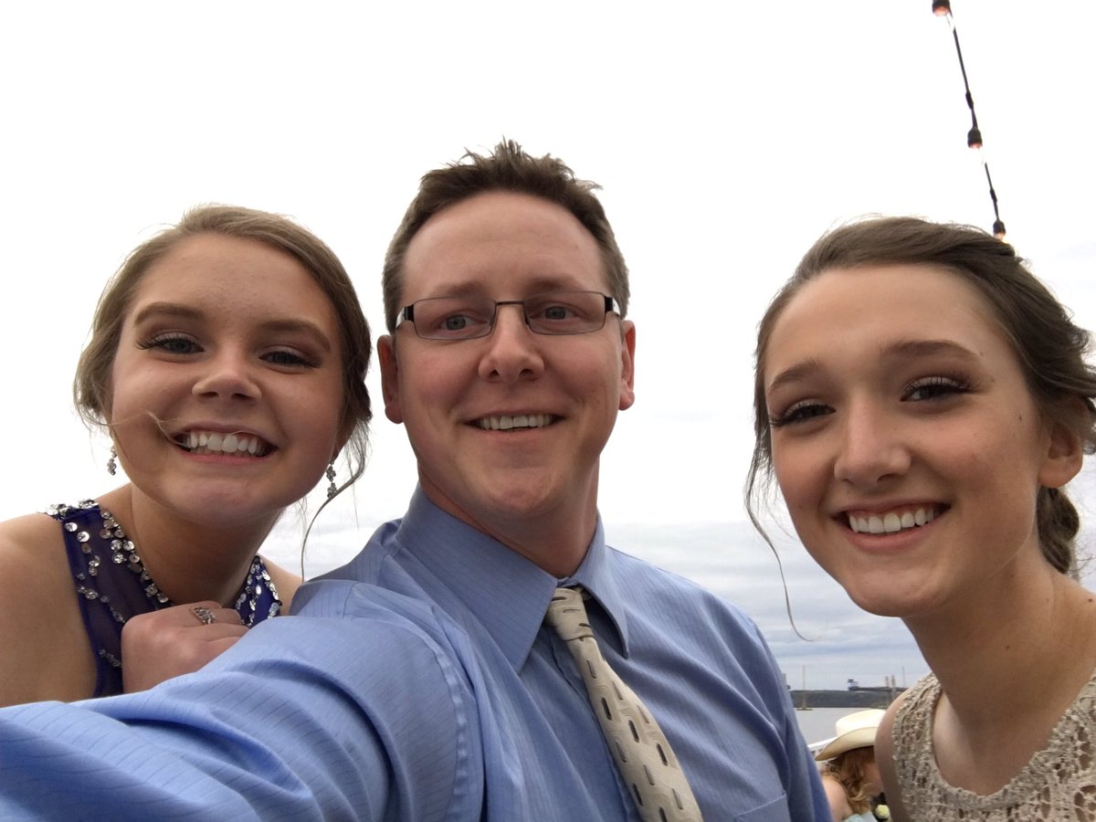 CoryJSchmidt's tweet photo. Some @scfschools students wanted a selfie on Twitter. Enjoying Prom on a boat! #prom2k16 #littlechilly #tryingtofish https://t.co/4CtPGhAG9H