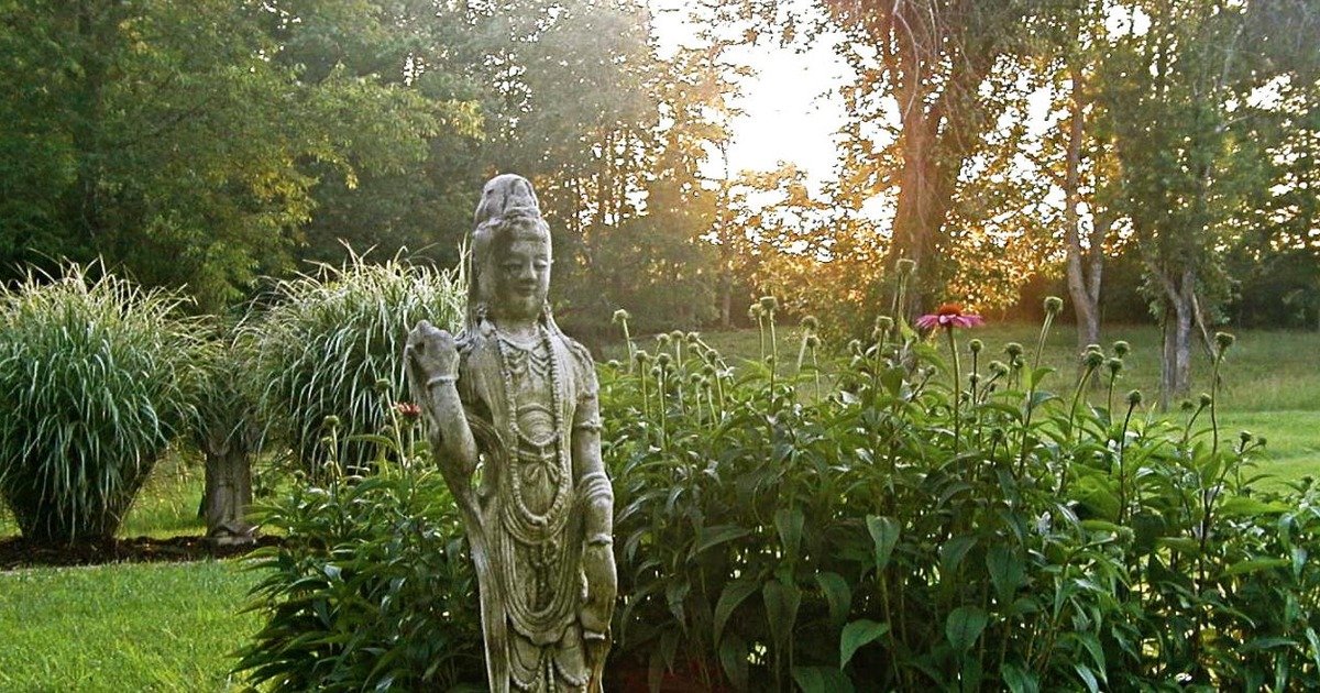 OsideBrian's tweet image. Which of these Asian-inspired designs would you like to add to your home's landscape? otbd.it/mpJ9gU