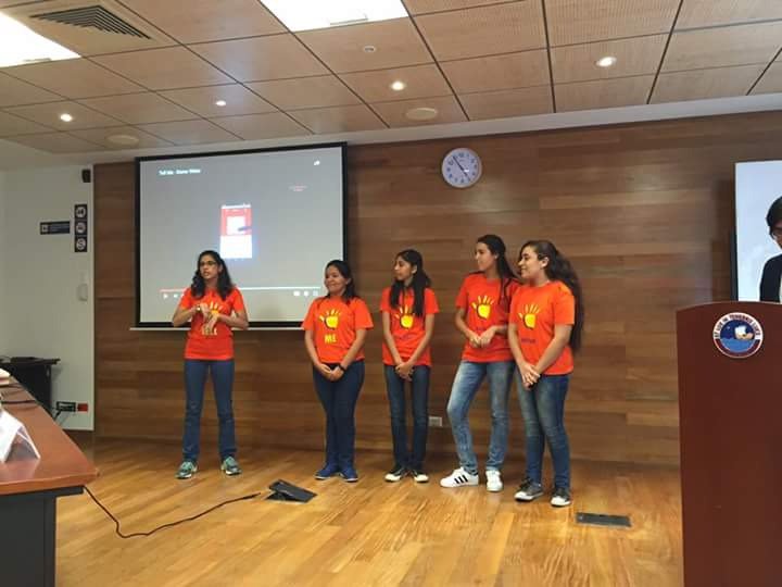 appgirlsperu's tweet photo. Exponiendo nuestro pitch, hace tan sólo dos horas! #appgirlsperu #winners #regional #technovationchallenge https://t.co/2PNawZOtjd