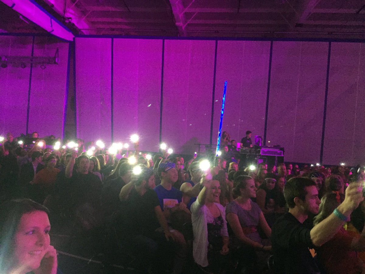 DrThomasWhite's tweet photo. I am so jealous of the dude with the light saber right now. Why didn't I think of that? #Elliv https://t.co/kXJYgD8eru
