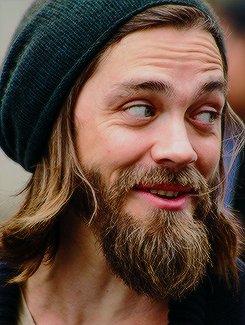 TooOld4Kpop's tweet photo. We could all use a little more #Jesus in our lives #TheWalkingDead #TomPayne https://t.co/dCTab8yva4