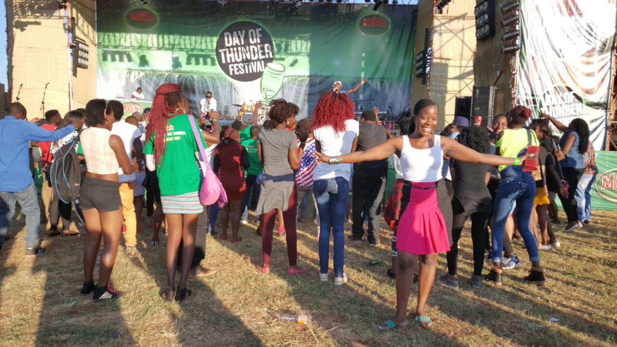 Katalalupunga's tweet photo. Watching @bflowmusic ft @POTUS - Dear Mama being performed at Day of Thunder #musicthatthunders 😀 https://t.co/nlU88HMbbI