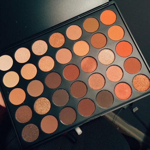 estshime's tweet photo. RT to win: Morphe 35o Eyeshadow Palette https://t.co/Hw2XGI6kKu