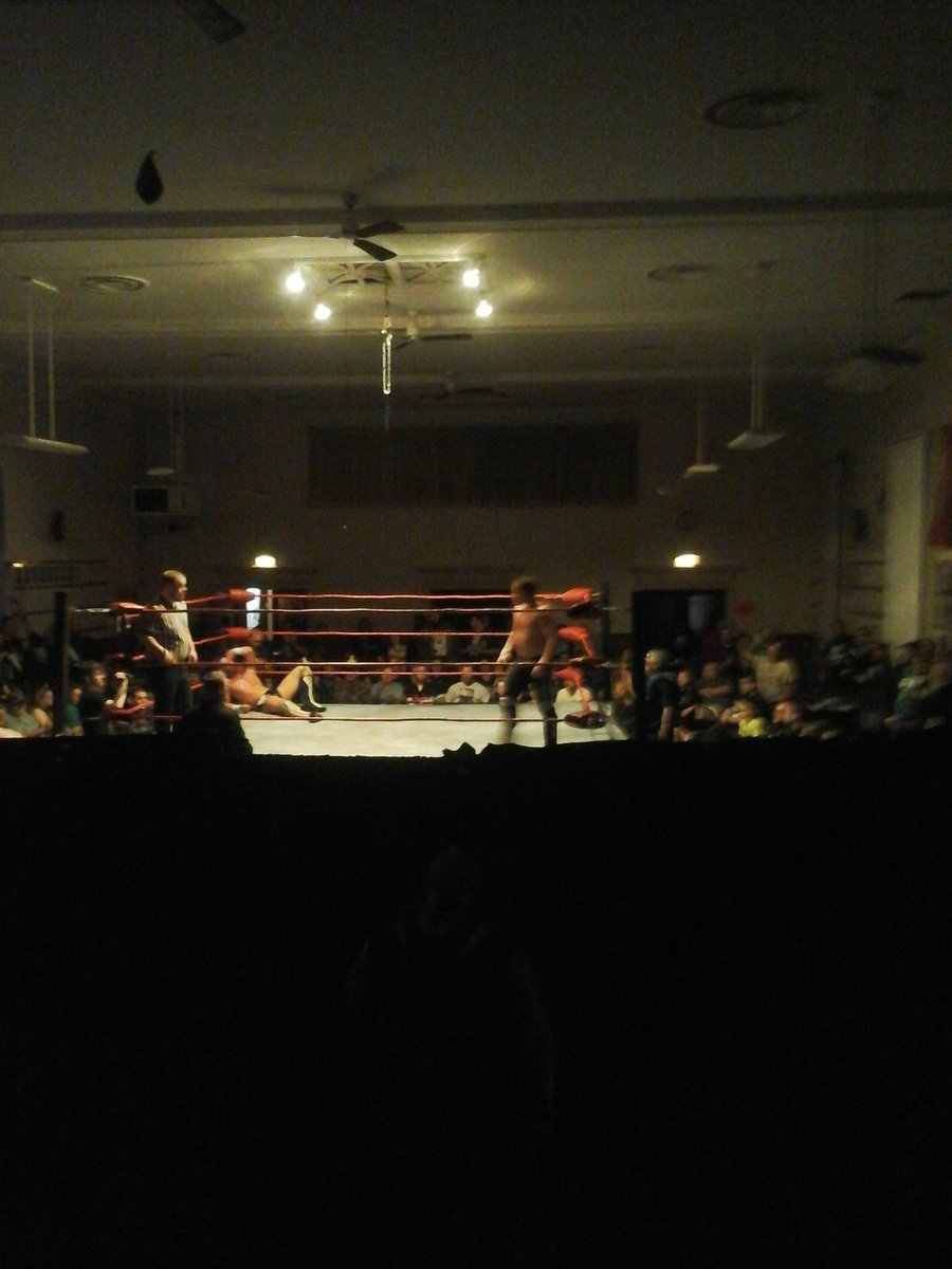 3ropeslive's tweet photo. Time limit draw @XciteWrestling between @jay_freddie and @YoungLionAJames @3ropesdotcom https://t.co/8fGq5SL4v5