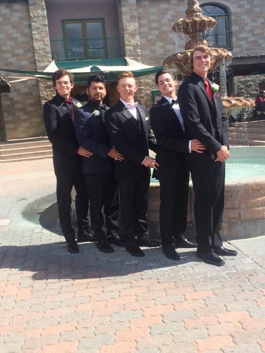 tvbearsbaseball's tweet image. These varsity Bears clean up well. Senior season almost in the books #TVsharp #nextchapter #enjoyprom