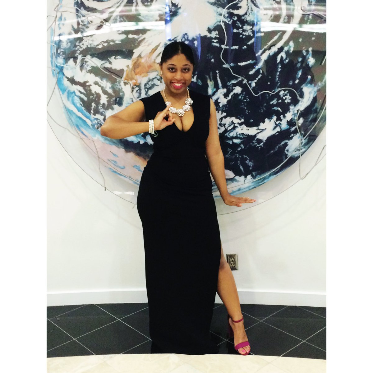 Syd_Dan_Coll's tweet photo. Didn't they tell you that I was a savage..😉 #SensationalSouthCentral #SCRC2016 #ClosingGala 💗💚 https://t.co/7HNk69Uaia