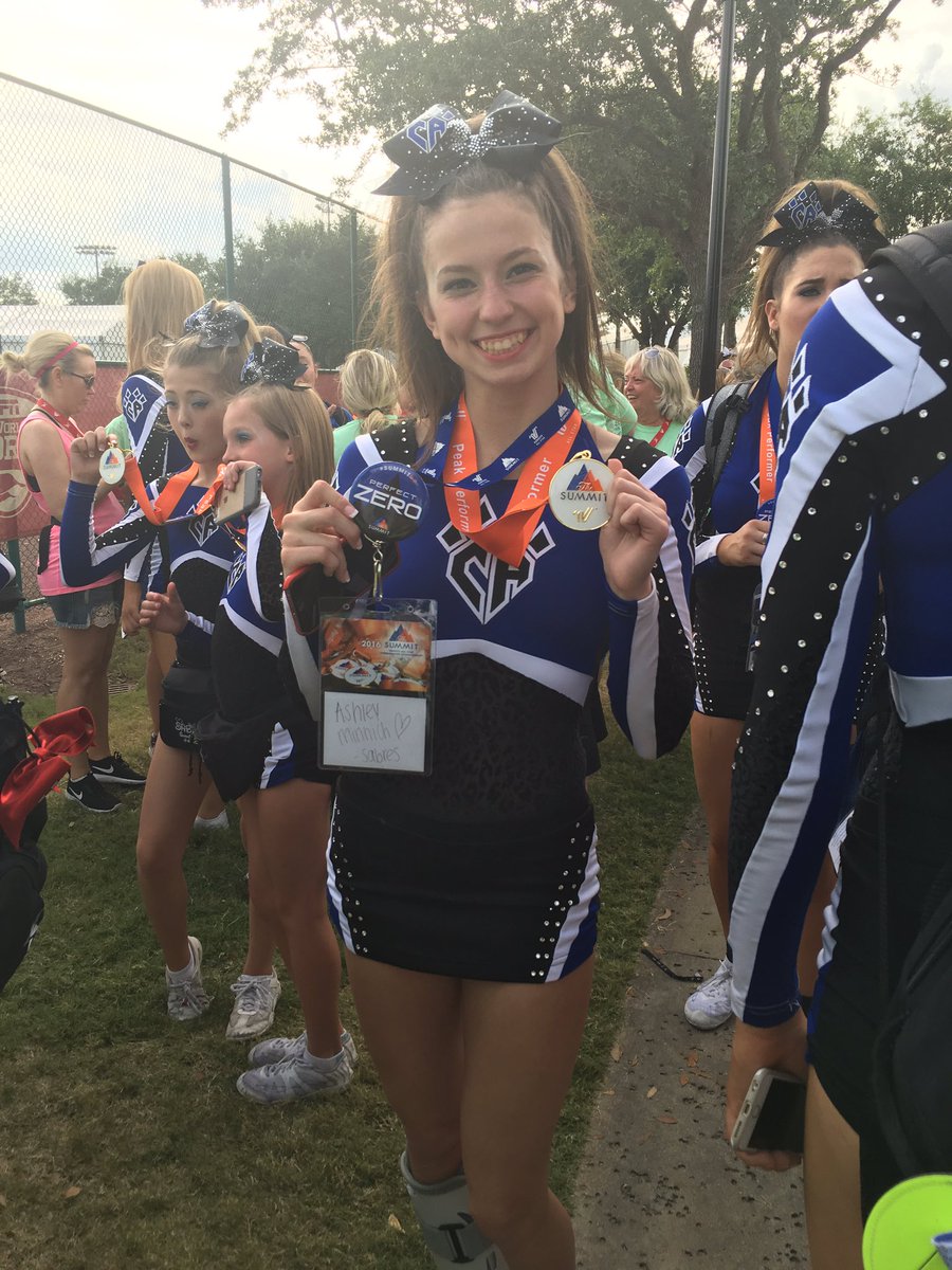 MichelleMinnich's tweet photo. Cheer Athletics Sabres advance to finals!! #SabresStrong #TheSummit16 https://t.co/yUdEZqcxTY