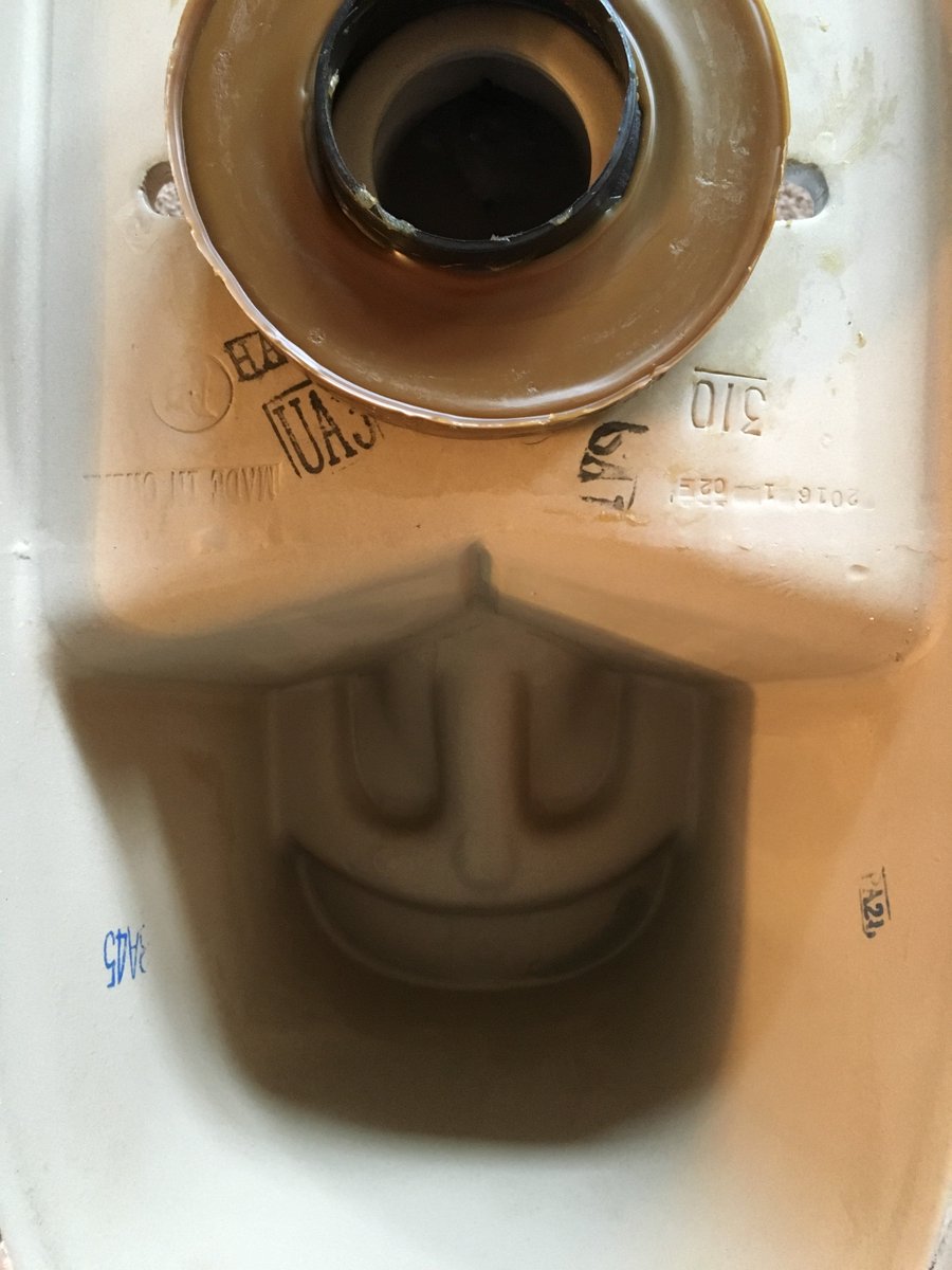 thesmileykylee's tweet photo. Home improvement smiley compliments of our new HE toilet! #randomsmiles #smileeveryday https://t.co/uiYHTILY5Z