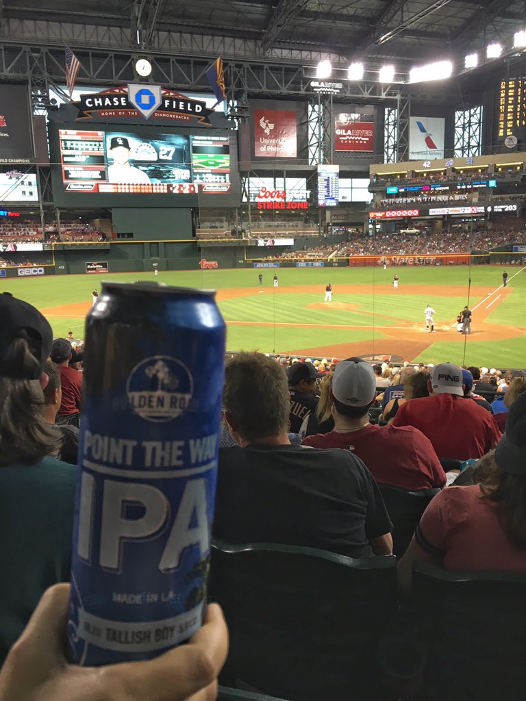 CorbyFoster's tweet photo. Found this gem at the DBacks game. Tallish Boy @goldenroadbrew Point the Way IPA. #Tasty #LABrew #GoDodgers https://t.co/Q6qlTaNj52