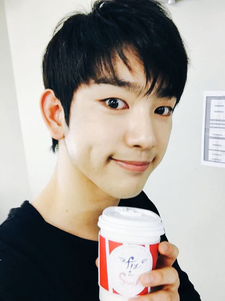 peachpage_net's tweet photo. 무쌍에 큰 눈 반해 반해 버렸어요 💜
@jrjyp 오늘도 화이팅! https://t.co/IkZLoMDRGs