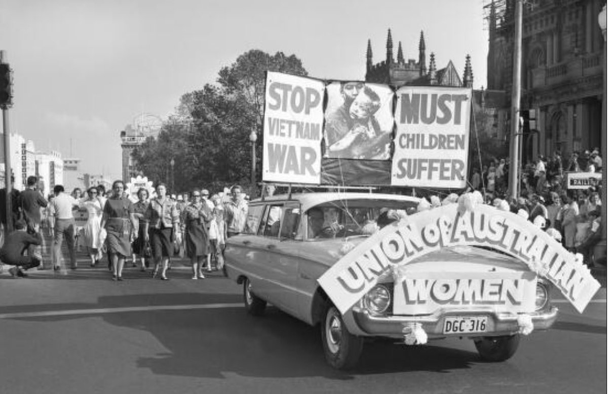 Marian_Truly's tweet photo. 1965:
#MayDay throwback 
Union of Australian Women!
@SydneyMayDay via @nlagovau 
#ausunions #auspol https://t.co/r5fqqhq28y