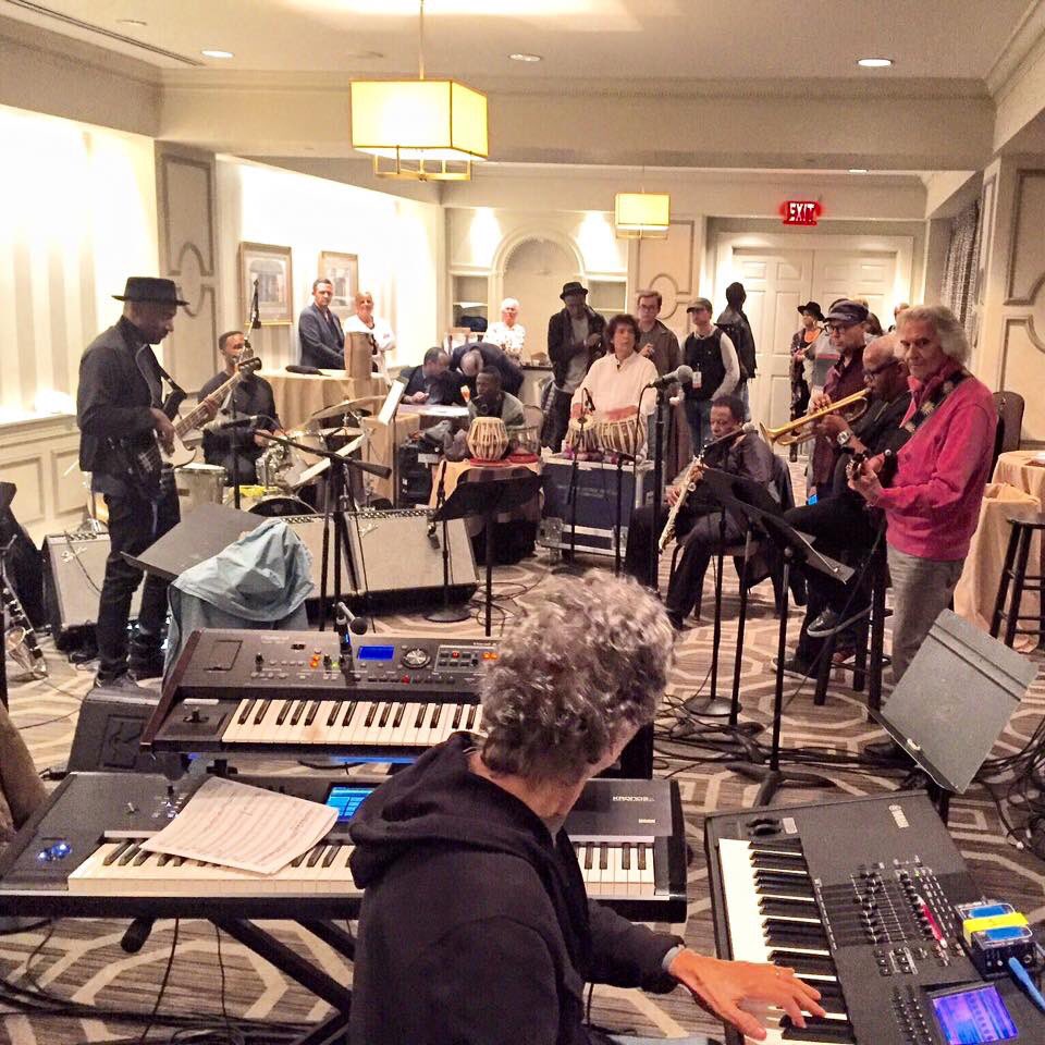 spyjazz's tweet photo. WTF! Chick, Marcus, Wayne, Terence, John McLaughlin, Kendrick &amp; Zakir..

Rehearsal..

At the White House! #jazz https://t.co/hgI1AmzqMK