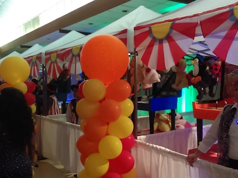 AEBeach_High's tweet photo. @AEBeach_High prom !!! https://t.co/mlggdFsvot