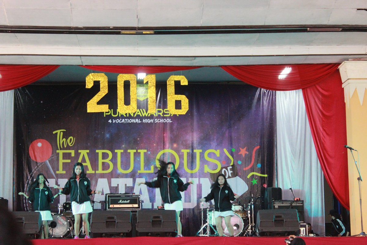 4DDC APINK. Pensi Tutup Tahun 2016 SMKN 4 YK