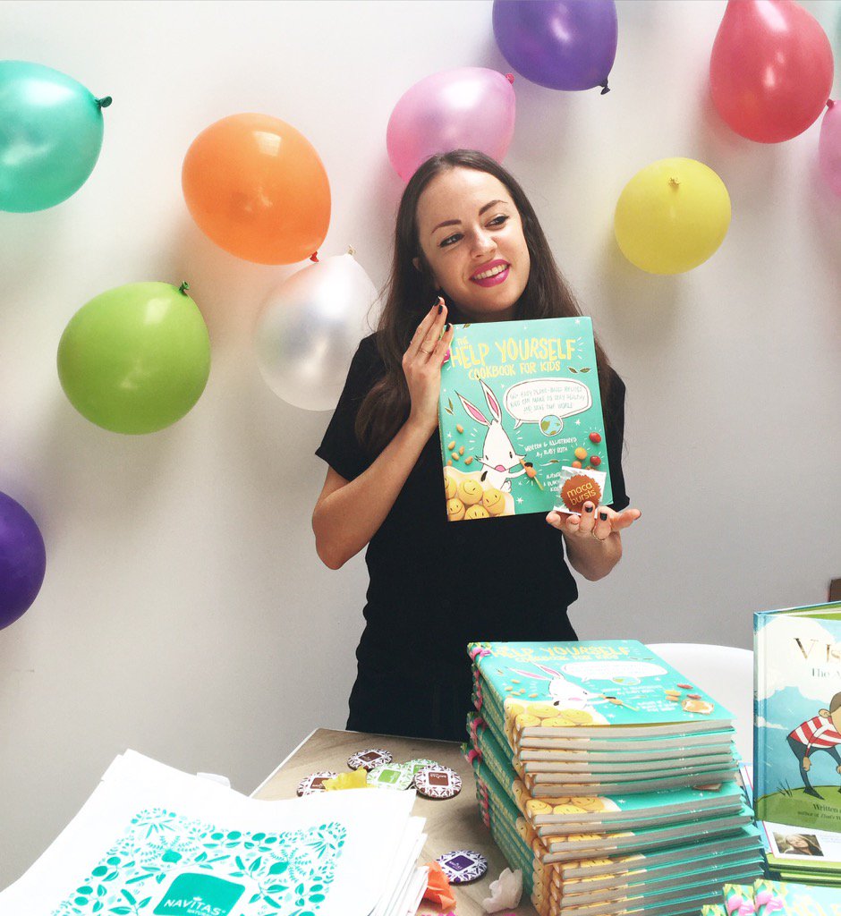 ruby_roth's tweet photo. #helpyourselfcookbook party Los Angeles edition, check!!! https://t.co/KVgSEVYtD3