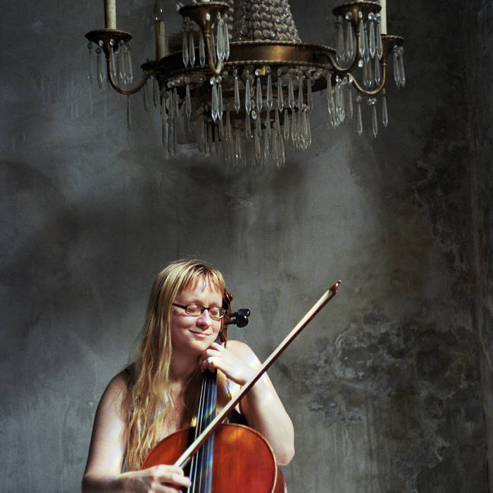 Postcrypt1964's tweet photo. Is there a better way to end the semester than with Meaner Pencil and her amazing cello playing skills ? I think not https://t.co/sRDFzWe2x1