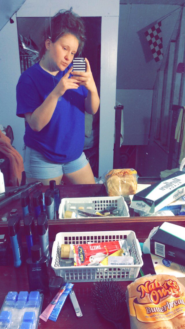 MsQueen___'s tweet photo. Goodnight 🖕🏼💕 https://t.co/LzeWcR1HoW