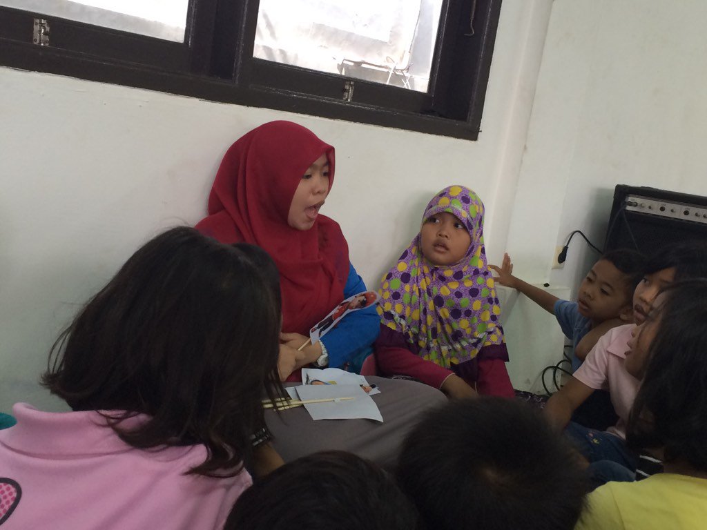 Persembahan dari <a href="/n_escrita/">LPM Nautica Escrita</a> pada acara "Care &amp; Give" 😄😄😄