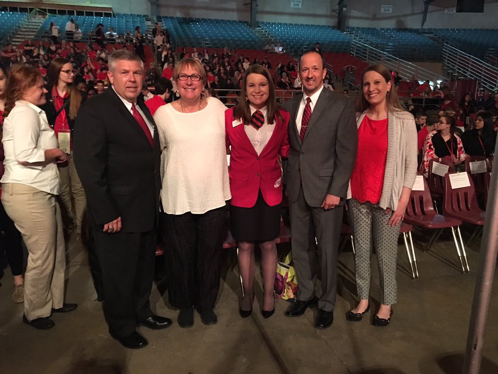 only1minmin's tweet photo. Thank you AW &amp; Penta for making this a great experience for Madisyn!Farewell to her 2015-16 State Officer Position https://t.co/ejhasW7kLh