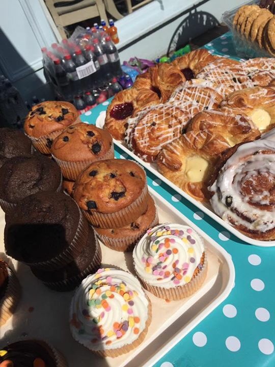 fleur_dethe's tweet photo. Looks like a gorgeous sunny day for the second day of the #SweepsFestival in #Rochester https://t.co/HzH05Z93Wd