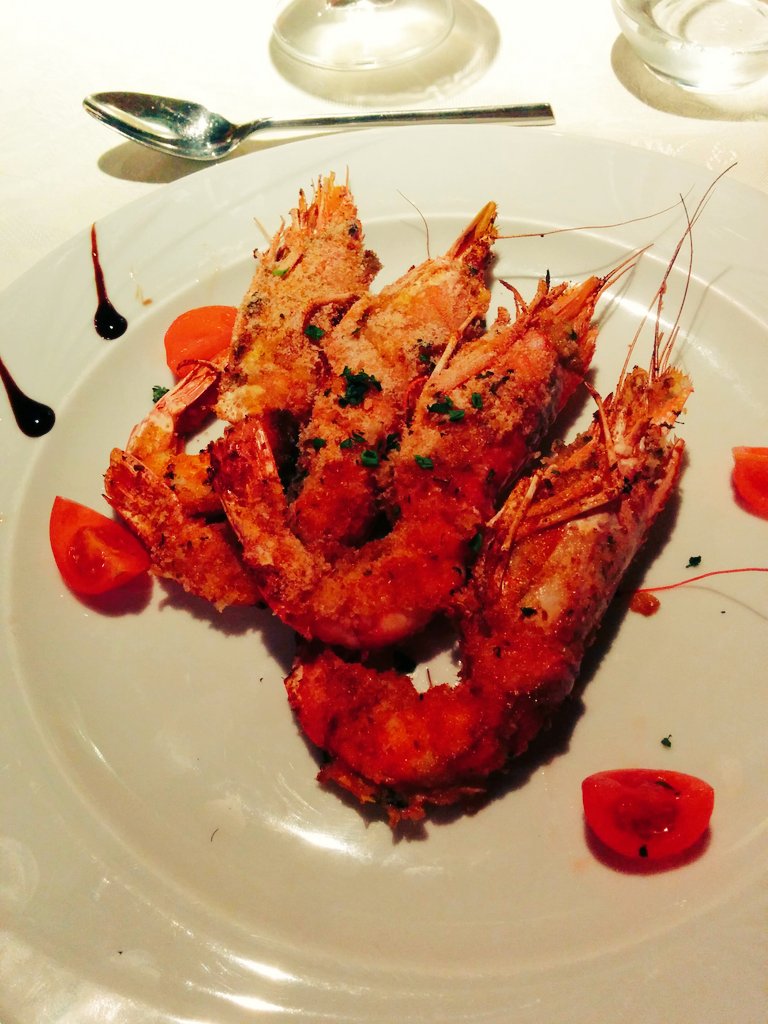 fra_cescola's tweet photo. La buca di San Matteo.
#Genova #antipasto #cena #mare #pesce #cominciamo #amici #bellaserata https://t.co/zCZ1tDnvke